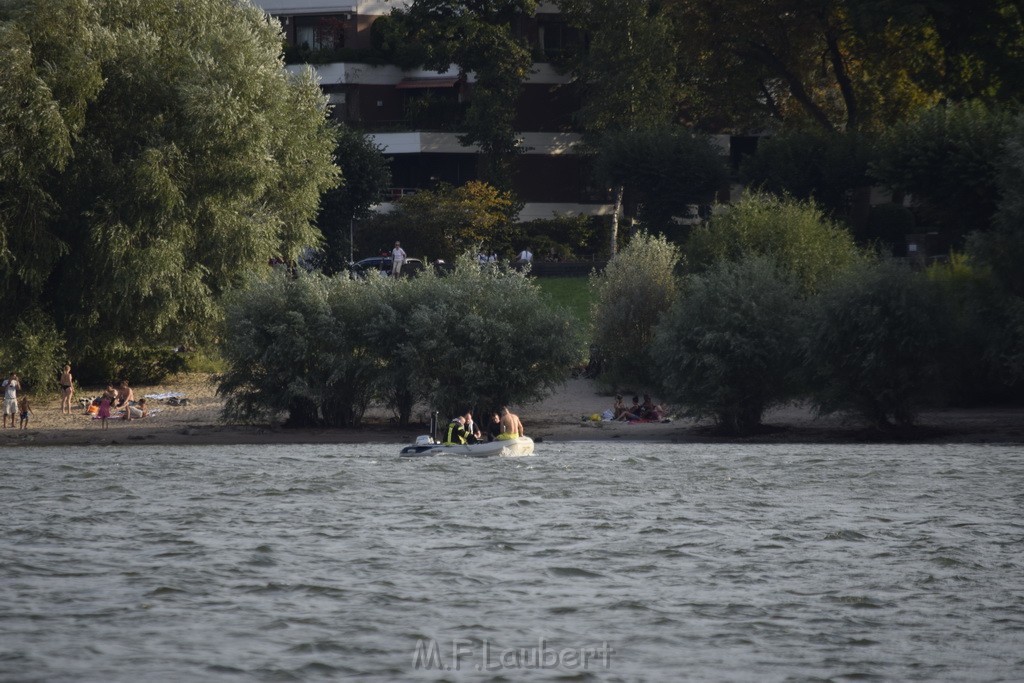Personensuche im Rhein bei Koeln Rodenkirchen P152.JPG - Miklos Laubert